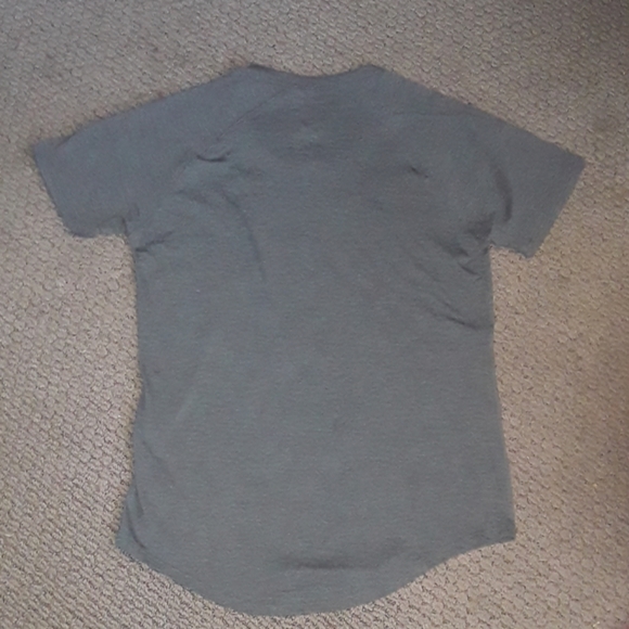 NWT: THE NORTH FACE GRAY SHORT SLEEVE TEE SZ: SM!! - Picture 4 of 4